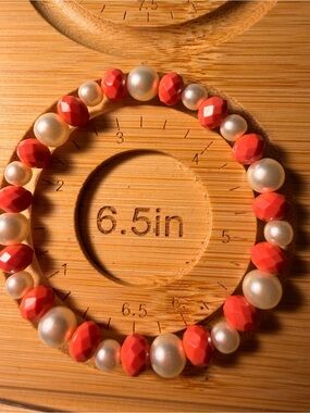Pearl and Coral Bead Stretch Bracelet - Coral/White
